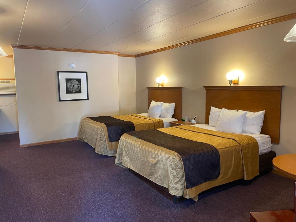 Amber'S Inn And Suites Wisconsin Dells Buitenkant foto