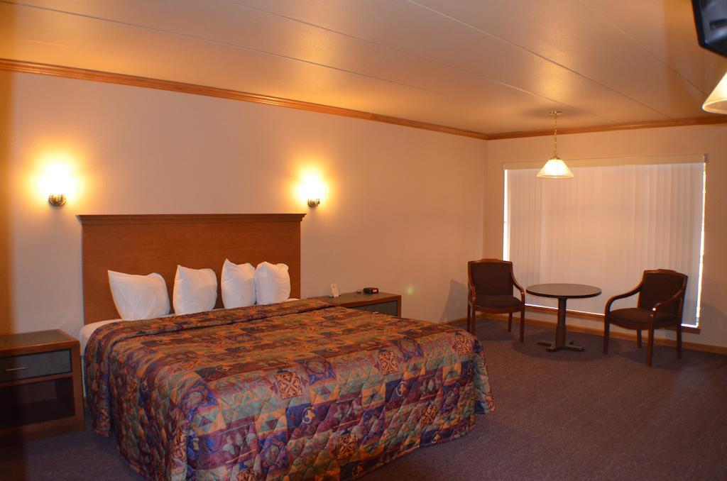 Amber'S Inn And Suites Wisconsin Dells Kamer foto